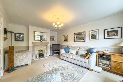 4 bedroom detached house for sale, Woodside Chase, Hockley SS5