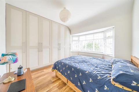 77 Wolsey Drive, Kingston Upon Thames, KT2 5DP