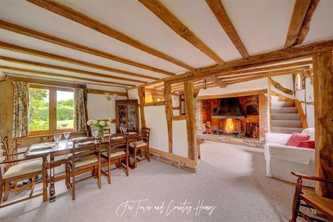 3 bedroom detached house for sale, Abbotts Morton, Abbots Morton WR7