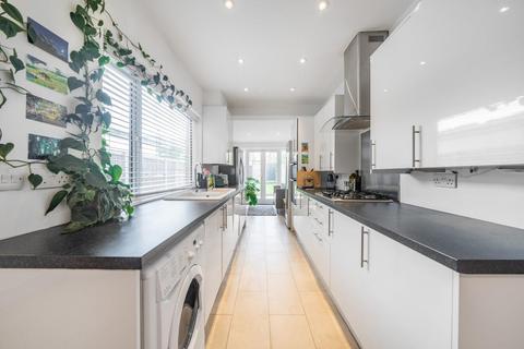 4 Craven Road, Kingston Upon Thames, KT2 6LW