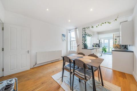 4 Craven Road, Kingston Upon Thames, KT2 6LW