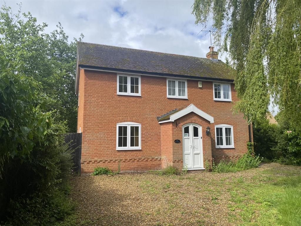 Orford 4 bed detached house to rent £1,400 pcm (£323 pw)