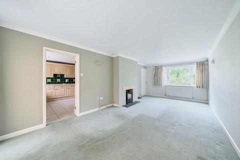 3 bedroom detached house for sale, Manor Close, Fairford, Gloucestershire, GL7