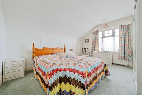 5 bedroom semi-detached house for sale, Maple Avenue, Maidstone