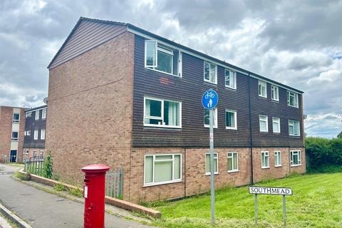 2 bedroom flat for sale, Southmead, Chippenham