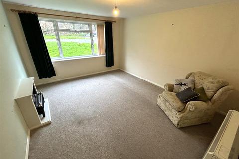 2 bedroom flat for sale, Southmead, Chippenham