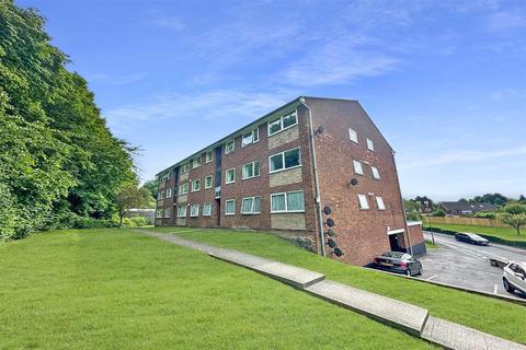 1 bedroom flat to rent, Windsor Drive, High Wycombe HP13