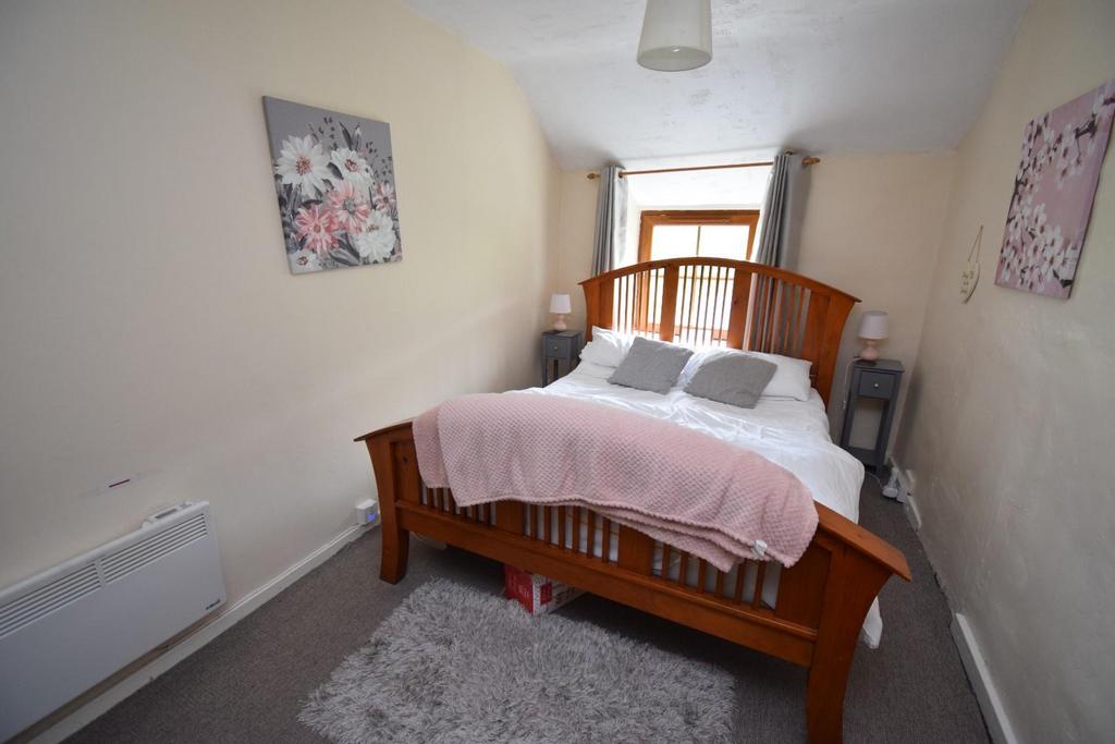 Bedroom.JPG