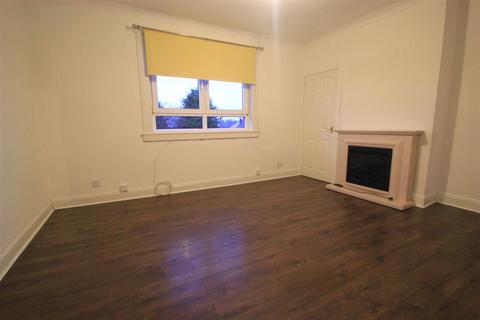 3 bedroom flat to rent, Crosshill Avenue, Lenzie