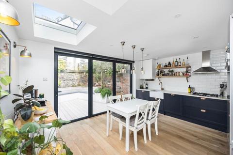 3 bedroom house for sale, York Grove, Brighton