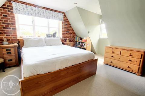 3 bedroom semi-detached house for sale, Gentlemans Walk, Langley NR14