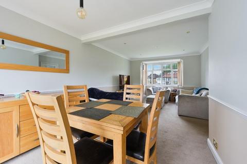 25 Crosslands Road, West Ewell, Epsom, KT19 9SS