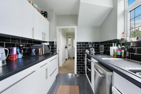 25 Crosslands Road, West Ewell, Epsom, KT19 9SS