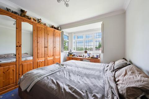 25 Crosslands Road, West Ewell, Epsom, KT19 9SS