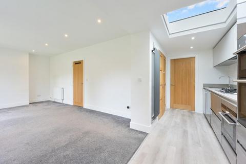 242 Kingston Road, Epsom, KT19 0SH