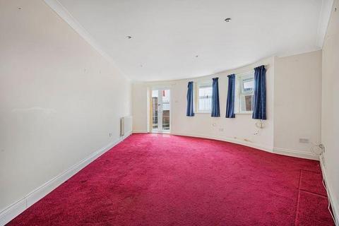 2 bedroom flat for sale, Martello Road, Seaford BN25