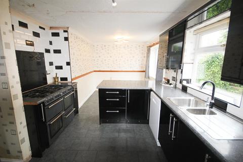 1 Trent Close, Cheadle, Stoke-on-trent, ST10 1QU