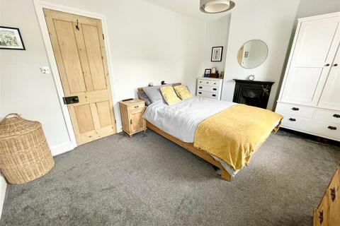 3 bedroom semi-detached house for sale, New Road, Chiseldon, Swindon