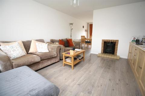 7 Bushy Close, Bletchley, Milton Keynes, MK3 6PH