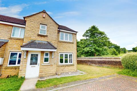 3 bedroom townhouse for sale, Blackthorn Close, Northowram, Halifax