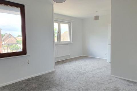 2 bedroom flat to rent, Orchard Court, Turners Drive, Thatcham