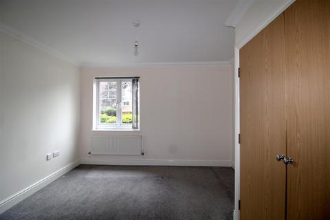 1 bedroom flat for sale, Wilmington Road, Seaford