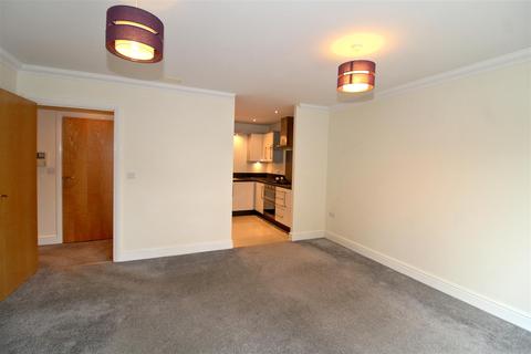 1 bedroom flat for sale, Wilmington Road, Seaford