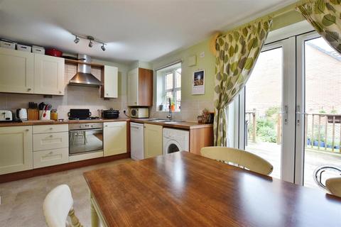 3 bedroom townhouse for sale, Jackson Way, Stamford