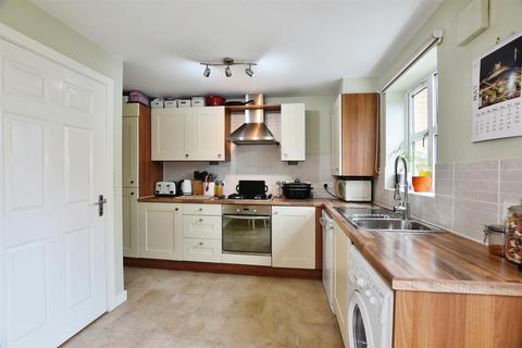 3 bedroom townhouse for sale, Jackson Way, Stamford
