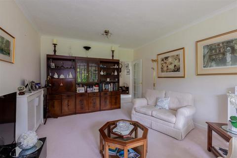 2 bedroom retirement property for sale, Bowling Court, Bowling Court, Henley-On-Thames RG9