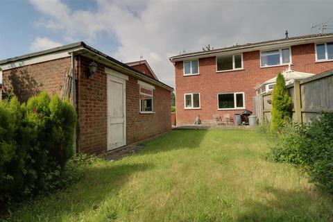 3 bedroom semi-detached house for sale, Gowy Close, Alsager
