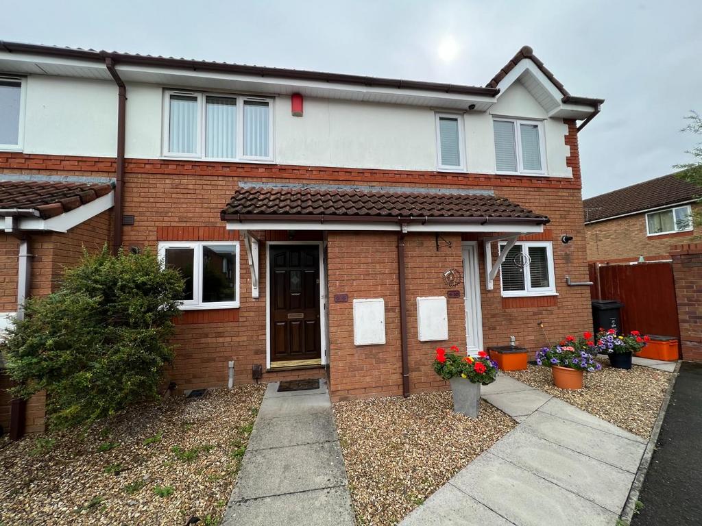 Moorhen Close, Covingham 2 bed terraced house to rent £1,050 pcm (£