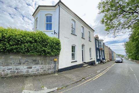 6 bedroom end of terrace house for sale, Prospect Place, Pembroke Dock