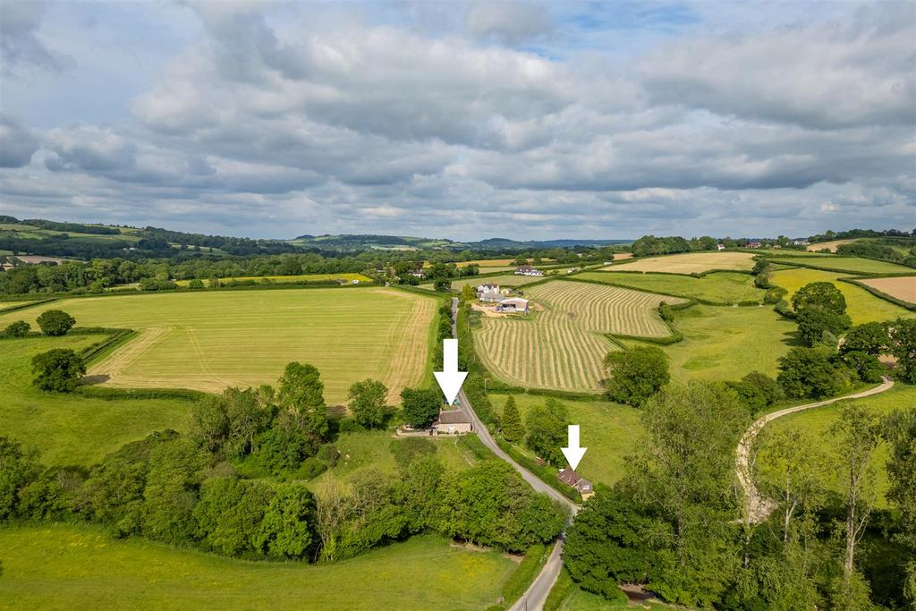 DJI 0984-HDR (arrow) (1).jpg