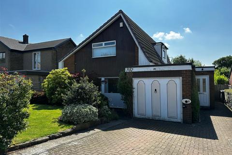 3 bedroom detached house for sale, Springfield Park, Mirfield