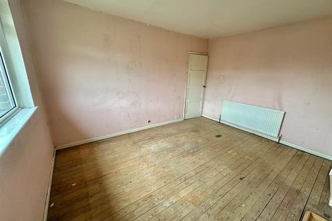 3 bedroom semi-detached house for sale, Lee Road, Ravensthorpe, Dewsbury