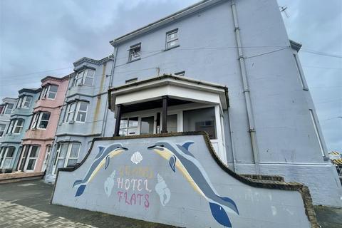 1 bedroom flat for sale, Borth