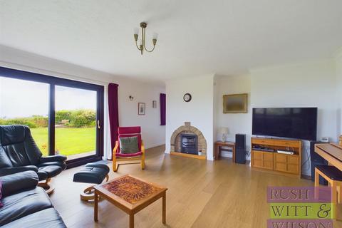 4 bedroom detached house for sale, Gorsethorn Way, Fairlight