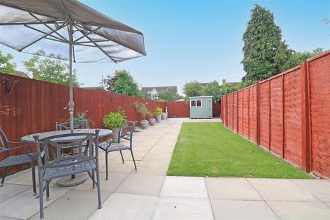 2 bedroom semi-detached house for sale, Yonge Close, Boreham