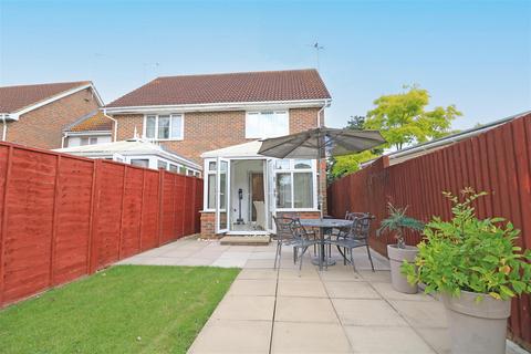 2 bedroom semi-detached house for sale, Yonge Close, Boreham