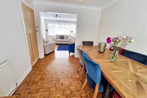 36 Deri Avenue, Pencoed, Bridgend, CF35 6TT