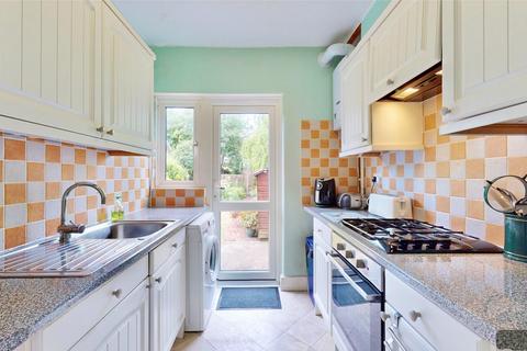 14 Cavendish Gardens, Romford, RM6 6SA