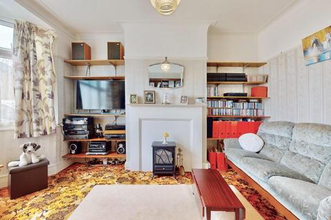 14 Cavendish Gardens, Romford, RM6 6SA