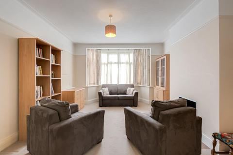46 Kingsway, Petts Wood, Orpington, BR5 1PS
