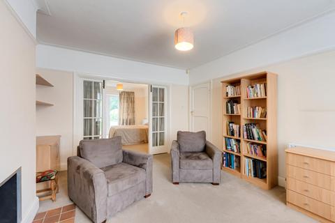 46 Kingsway, Petts Wood, Orpington, BR5 1PS