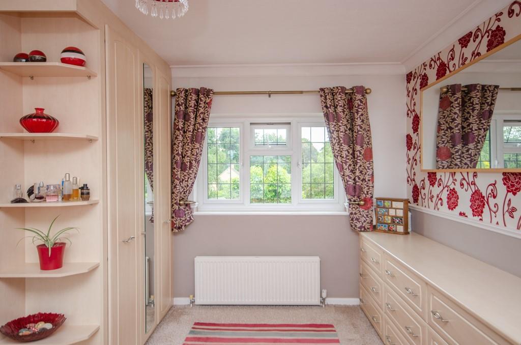 Bedroom 1 pic 2.jpg