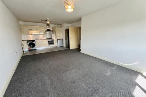 2 bedroom flat for sale, 248 Lawnhurst Avenue, Manchester