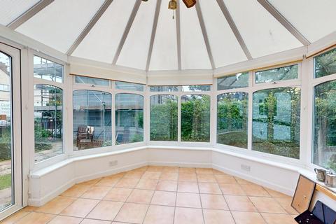 91 The Crossways, Otley, LS21 2DA