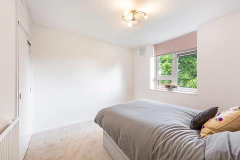 3 bedroom apartment for sale, Alexandra Road, London