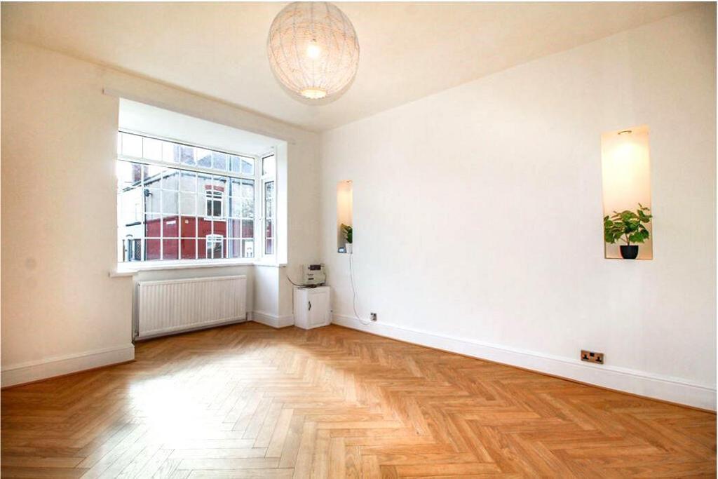 Living room.JPG
